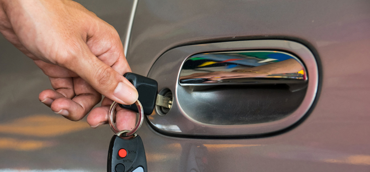 Car door lock repair in Signal Hill